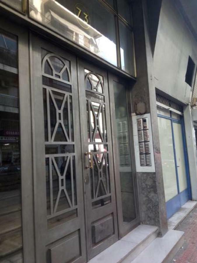 Comfortable Inexpensive Apartmets Near Metro Athens Exterior photo